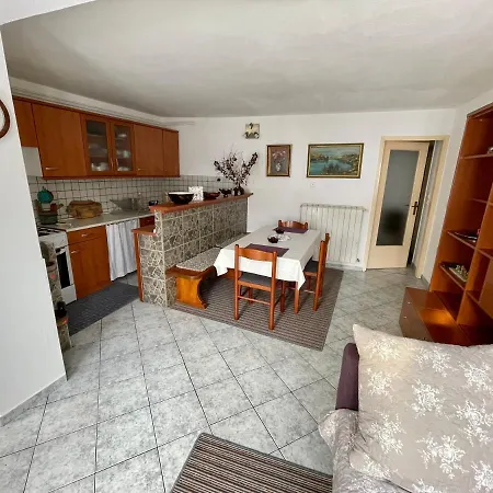 شقة Apartma Pri Soci *